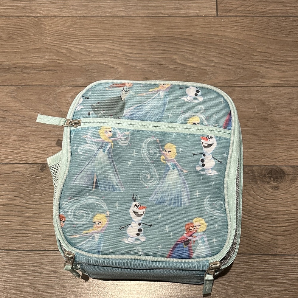 Pottery Barn Mackenzie Aqua Disney Frozen Lunch Bag - like new